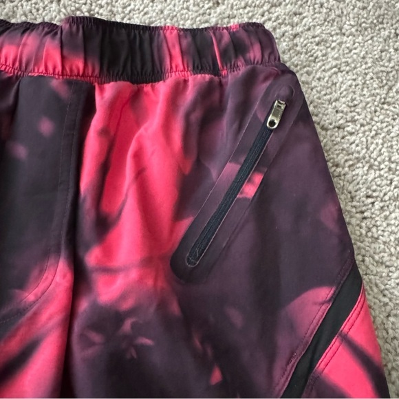 Lululemon Pace Breaker Short Size S Jungle Floor Boom Juice 7” Inseam - Picture 3 of 14